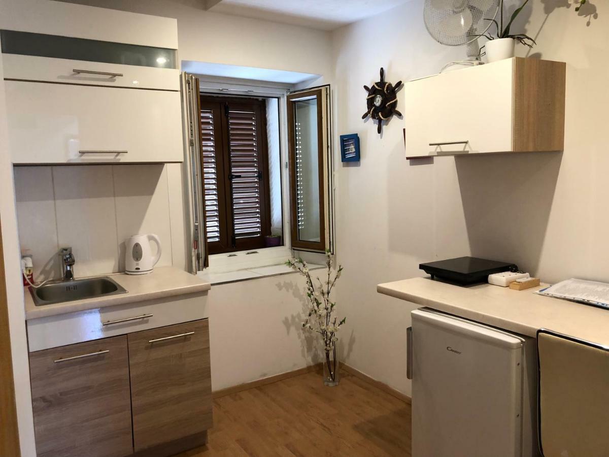 Apartamento Lily Koper Exterior foto